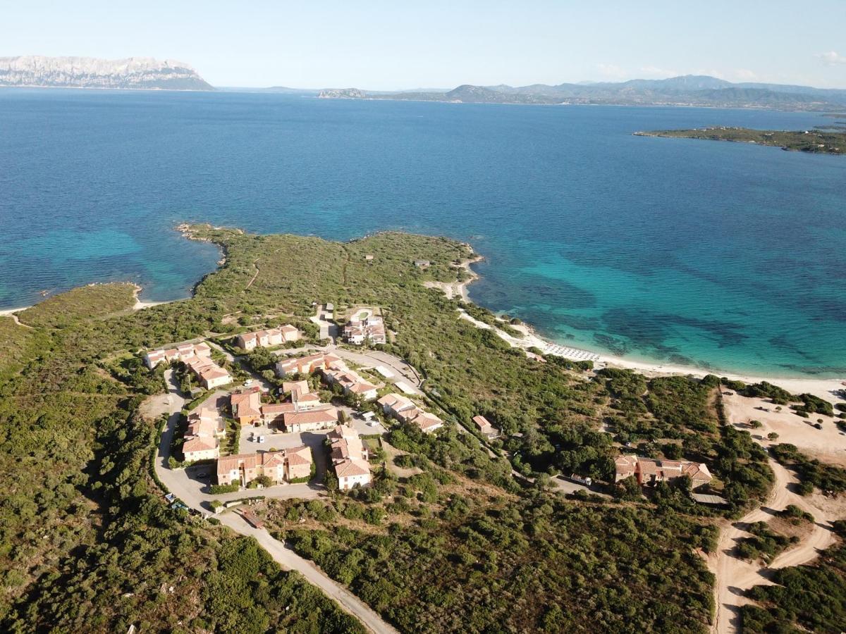 Appartamenti Spiaggia Bianca Golfo Aranci Exterior photo